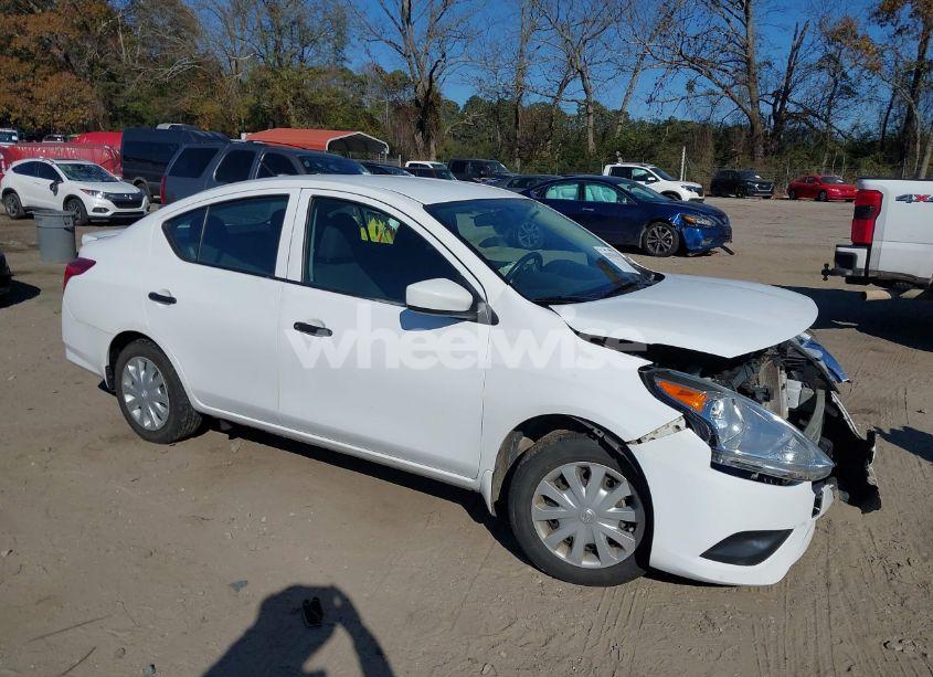2019 Nissan Versa 1.6 S+ (VIN 3N1CN7AP8KL873300) main photo