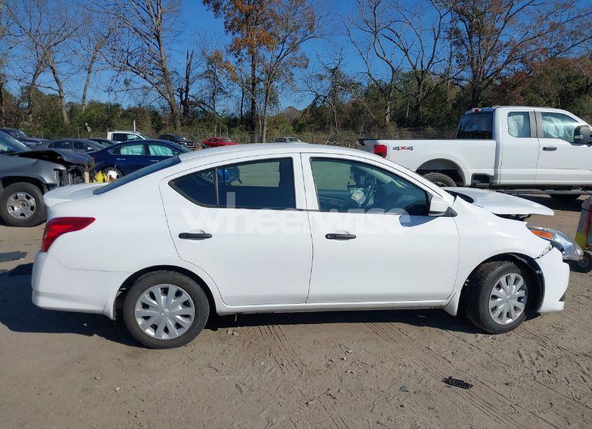 Photo 13 of 2019 Nissan Versa 1.6 S+ (VIN 3N1CN7AP8KL873300)