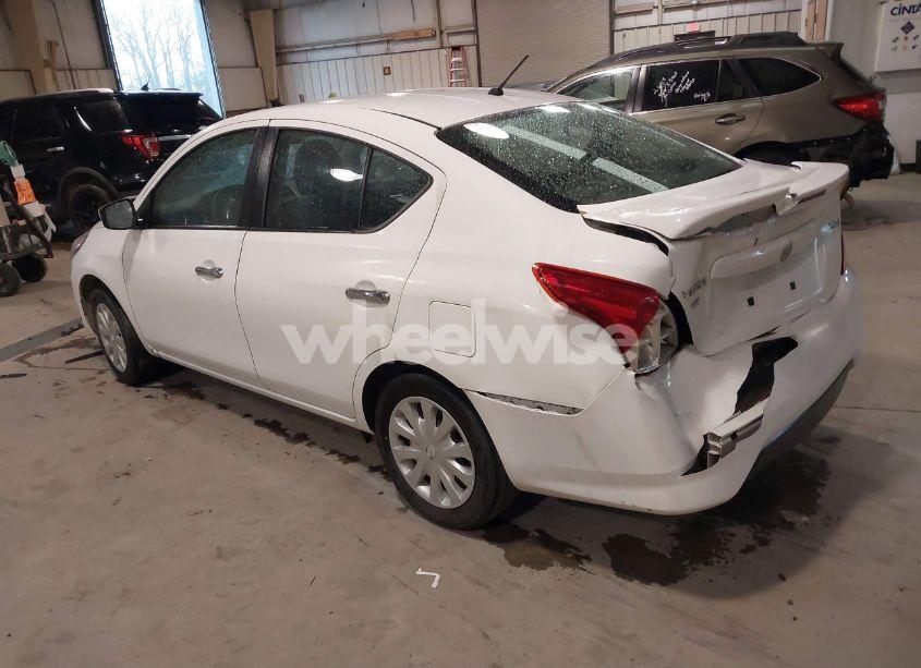 Photo 3 of 2019 Nissan Versa 1.6 SV (VIN 3N1CN7AP8KL874074)