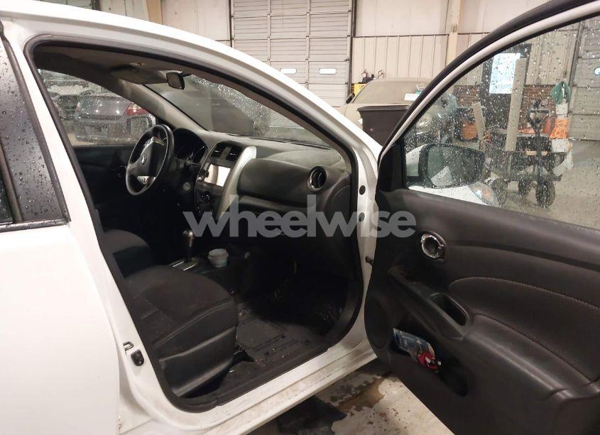 Photo 5 of 2019 Nissan Versa 1.6 SV (VIN 3N1CN7AP8KL874074)