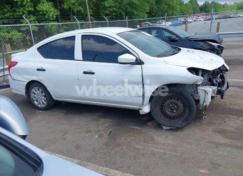 Photo 14 of 2019 Nissan Versa 1.6 S+ (VIN 3N1CN7AP8KL875242)