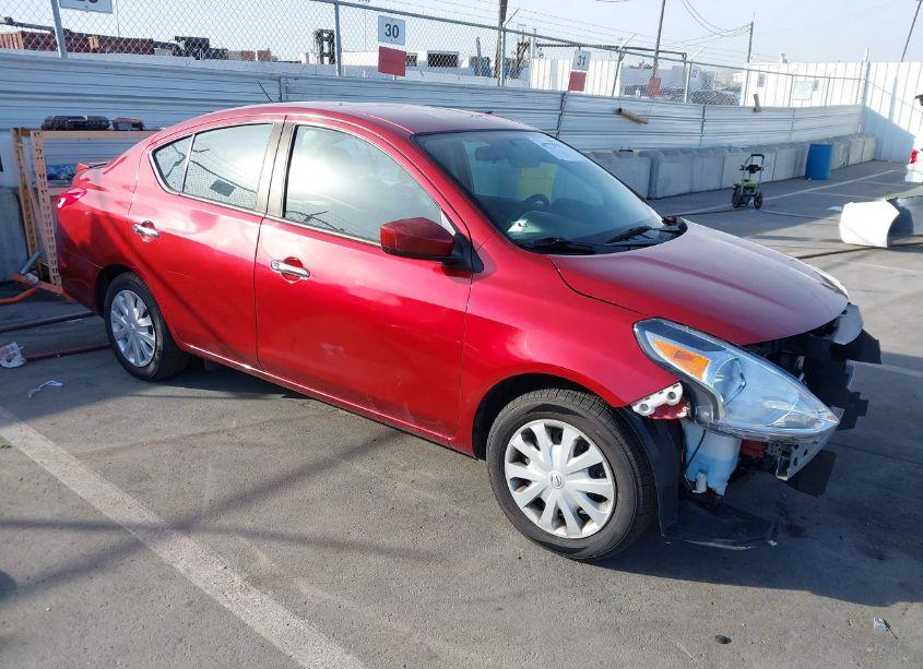 2019 Nissan Versa 1.6 SV (VIN 3N1CN7AP8KL880070) main photo