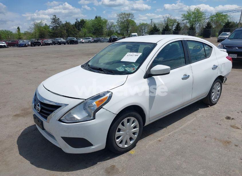 Photo 2 of 2019 Nissan Versa 1.6 SV (VIN 3N1CN7AP8KL880389)