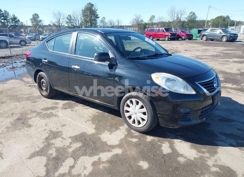 2012 Nissan Versa 1.6 SV (VIN 3N1CN7AP9CL825595) main photo