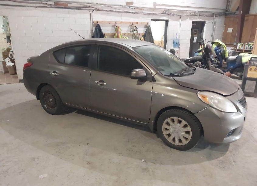 2012 Nissan Versa 1.6 SV (VIN 3N1CN7AP9CL836533) main photo