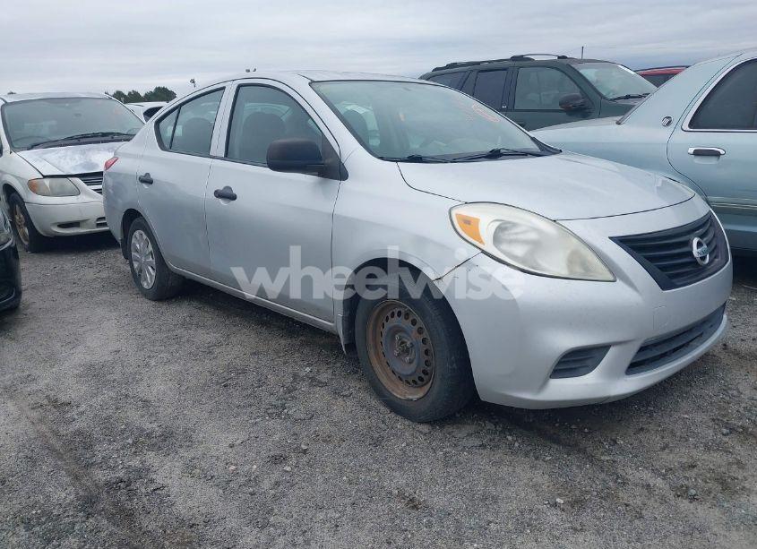2012 Nissan Versa 1.6 S (VIN 3N1CN7AP9CL889264) main photo