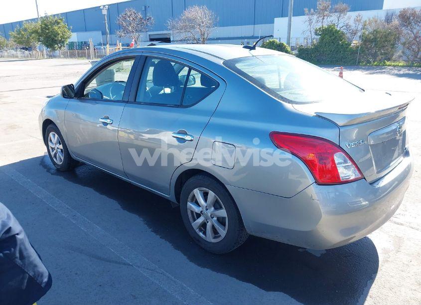 Photo 3 of 2013 Nissan Versa 1.6 SL (VIN 3N1CN7AP9DL826411)