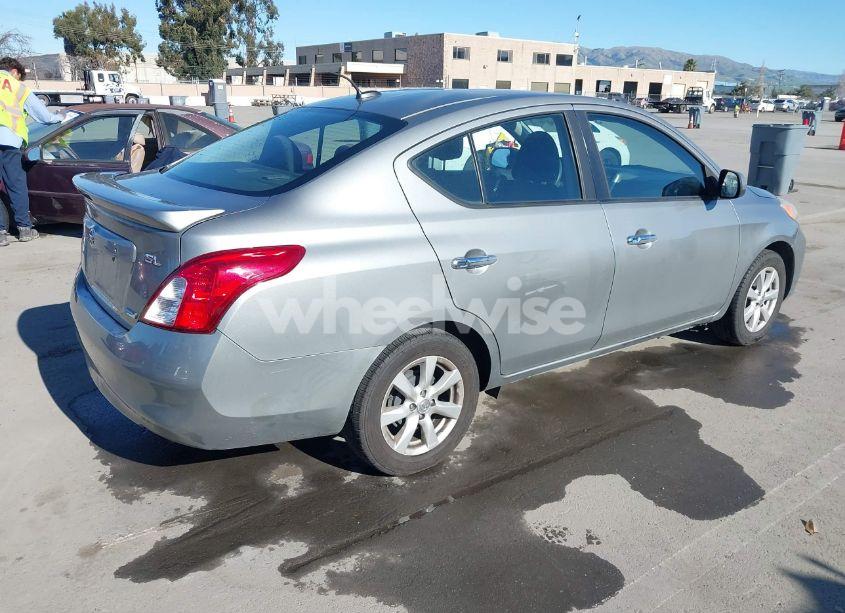 Photo 4 of 2013 Nissan Versa 1.6 SL (VIN 3N1CN7AP9DL826411)