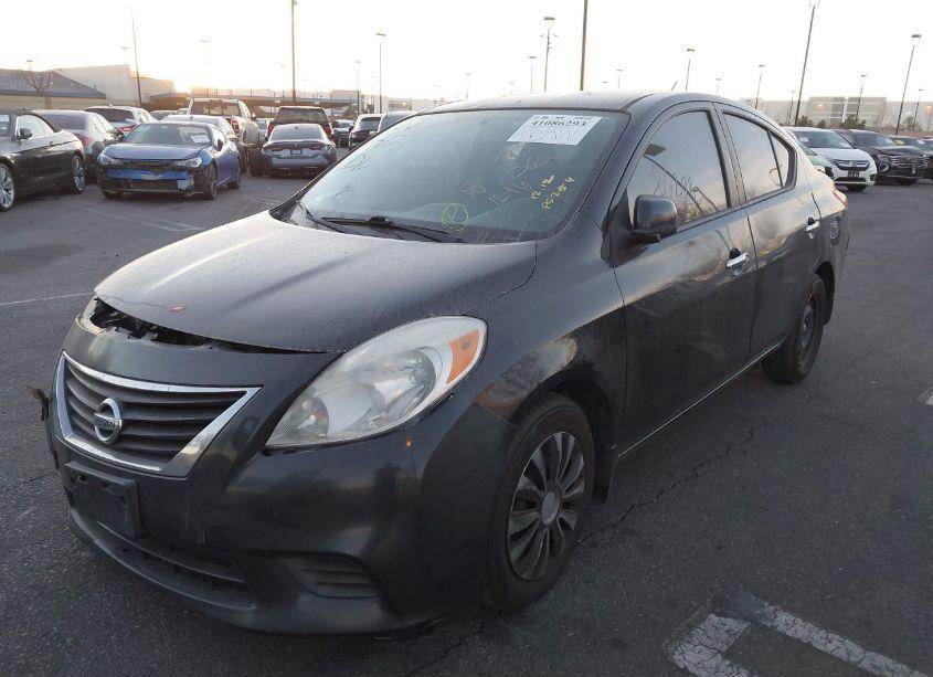 Photo 2 of 2013 Nissan Versa 1.6 SV (VIN 3N1CN7AP9DL870652)