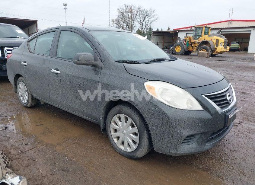 2013 Nissan Versa 1.6 SV (VIN 3N1CN7AP9DL879531) main photo