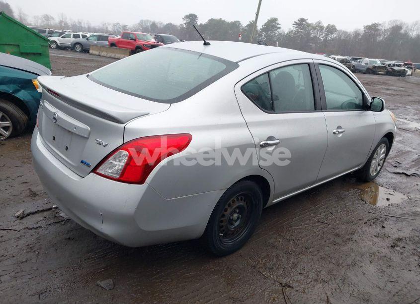 Photo 4 of 2013 Nissan Versa 1.6 SV (VIN 3N1CN7AP9DL885703)