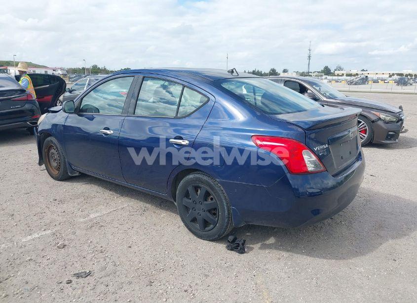 Photo 3 of 2014 Nissan Versa 1.6 SV (VIN 3N1CN7AP9EK444547)