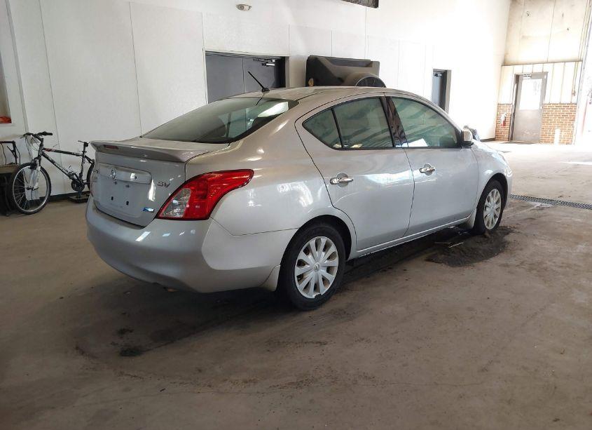Photo 4 of 2014 Nissan Versa 1.6 SV (VIN 3N1CN7AP9EK456326)
