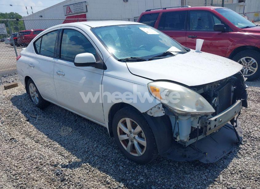 2014 Nissan Versa 1.6 SV (VIN 3N1CN7AP9EL807844) main photo