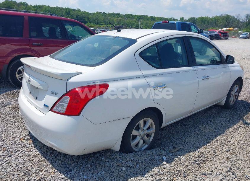 Photo 4 of 2014 Nissan Versa 1.6 SV (VIN 3N1CN7AP9EL807844)