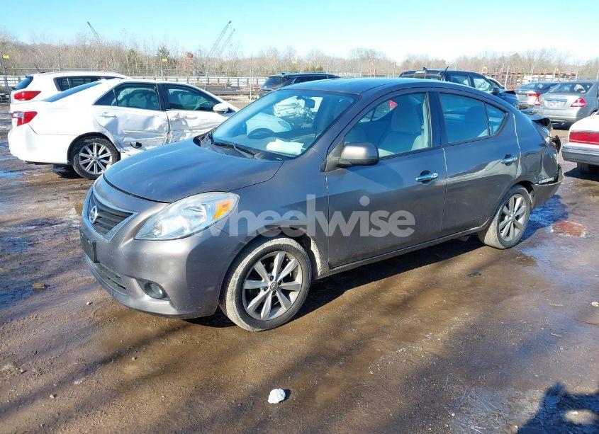 Photo 2 of 2014 Nissan Versa 1.6 SL (VIN 3N1CN7AP9EL819833)
