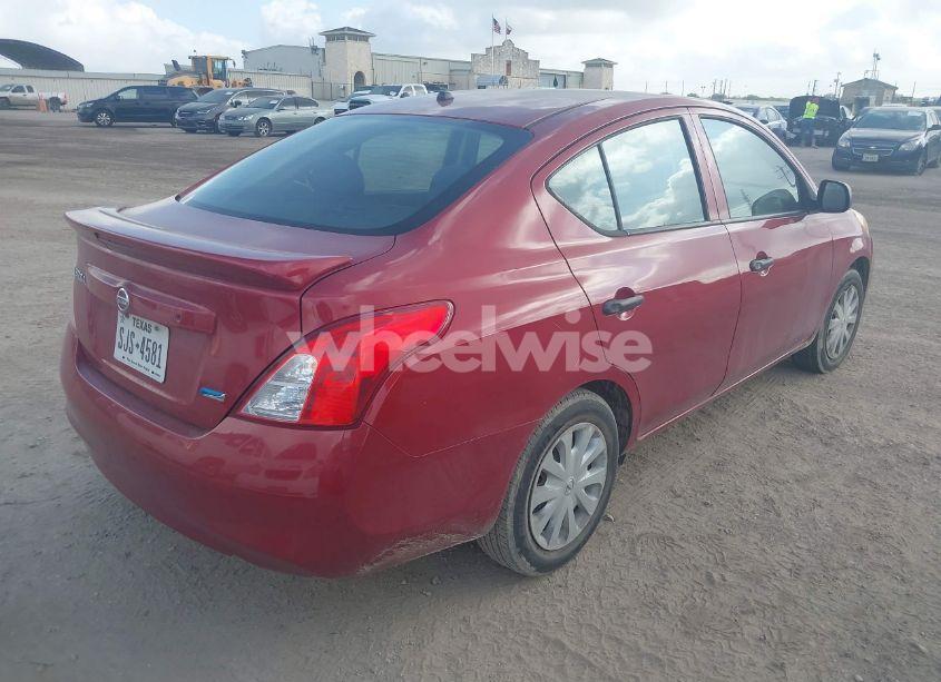 Photo 4 of 2014 Nissan Versa 1.6 S+ (VIN 3N1CN7AP9EL826765)