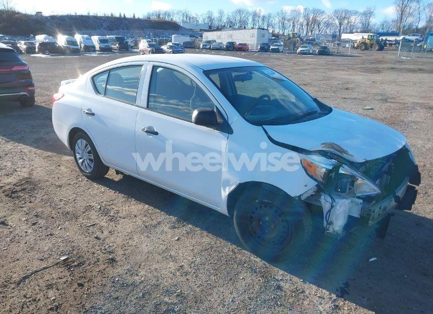 2014 Nissan Versa 1.6 S+ (VIN 3N1CN7AP9EL853240) main photo