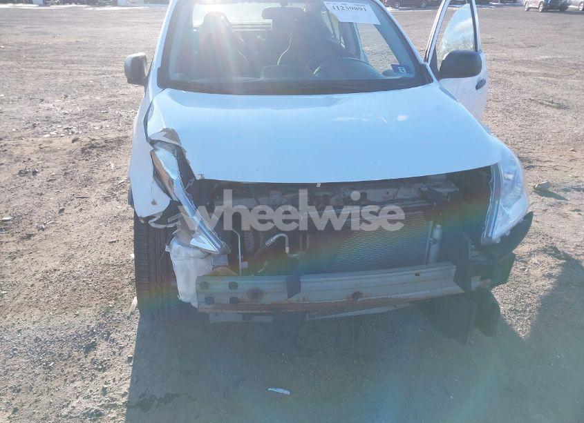 Photo 6 of 2014 Nissan Versa 1.6 S+ (VIN 3N1CN7AP9EL853240)