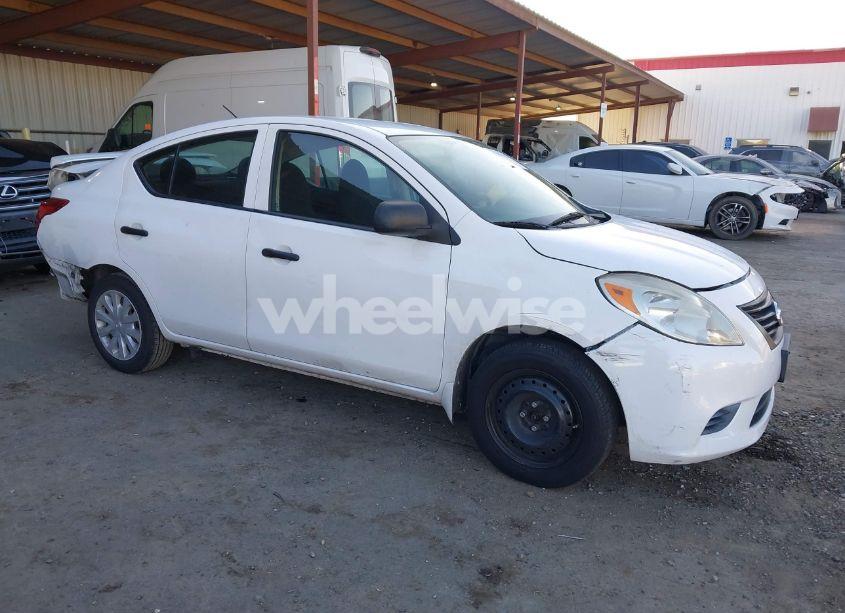 2014 Nissan Versa 1.6 S+ (VIN 3N1CN7AP9EL853786) main photo