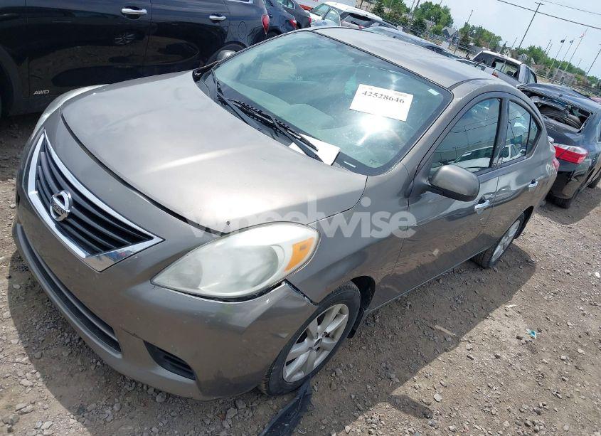 Photo 2 of 2014 Nissan Versa 1.6 SV (VIN 3N1CN7AP9EL856364)