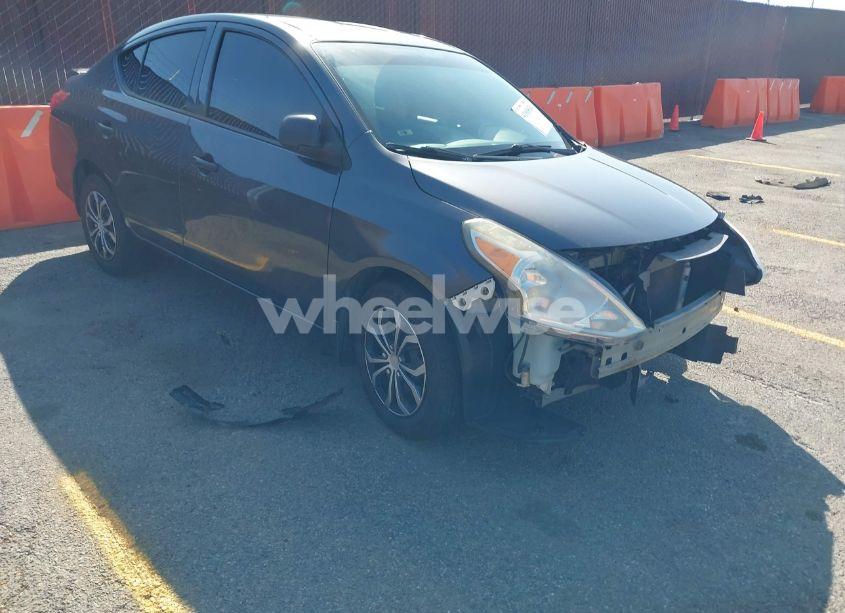 2015 Nissan Versa 1.6 S+ (VIN 3N1CN7AP9FL809885) main photo