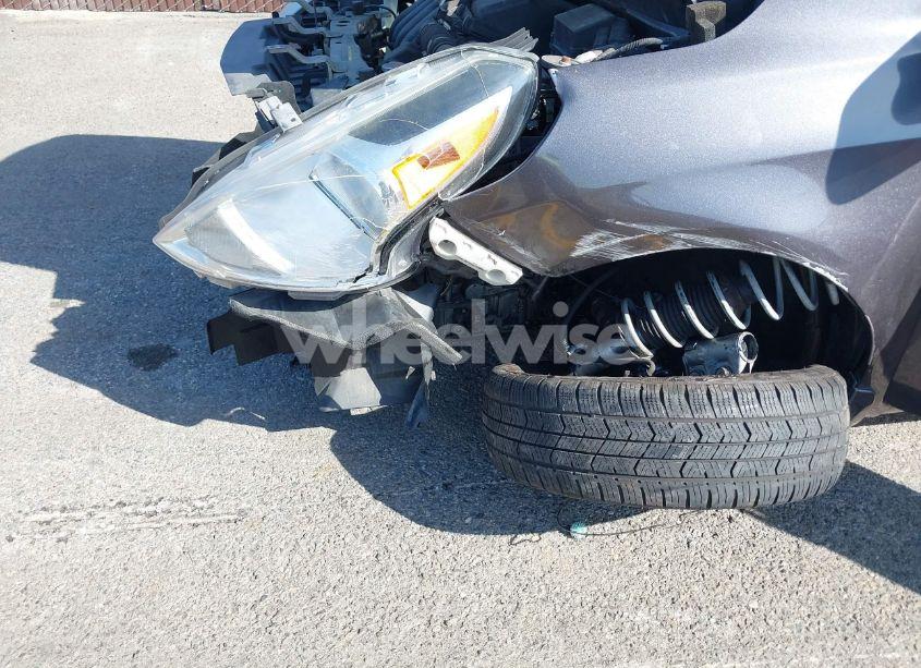 Photo 6 of 2015 Nissan Versa 1.6 S+ (VIN 3N1CN7AP9FL809885)