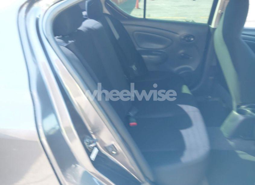 Photo 8 of 2015 Nissan Versa 1.6 S+ (VIN 3N1CN7AP9FL809885)