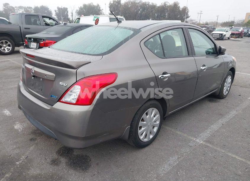 Photo 4 of 2015 Nissan Versa 1.6 SV (VIN 3N1CN7AP9FL810597)