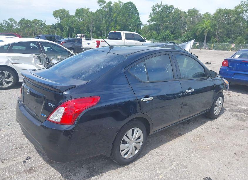 Photo 4 of 2015 Nissan Versa 1.6 SV (VIN 3N1CN7AP9FL811992)