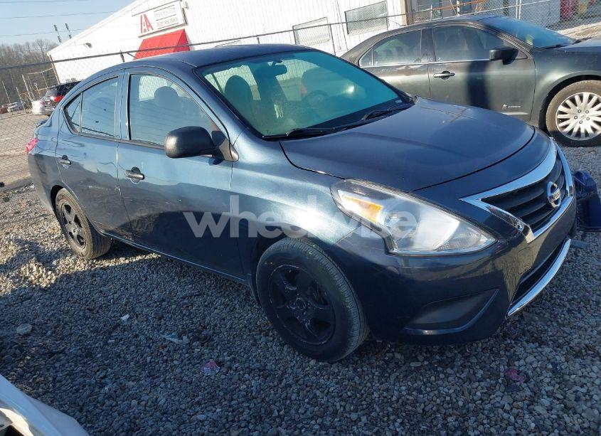 2015 Nissan Versa 1.6 S+ (VIN 3N1CN7AP9FL815668) main photo