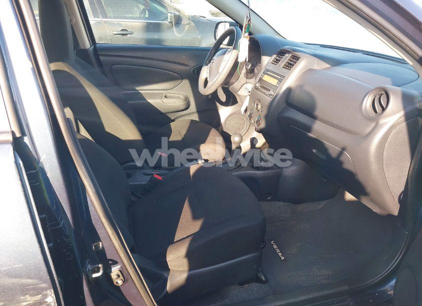 Photo 5 of 2015 Nissan Versa 1.6 S+ (VIN 3N1CN7AP9FL815668)