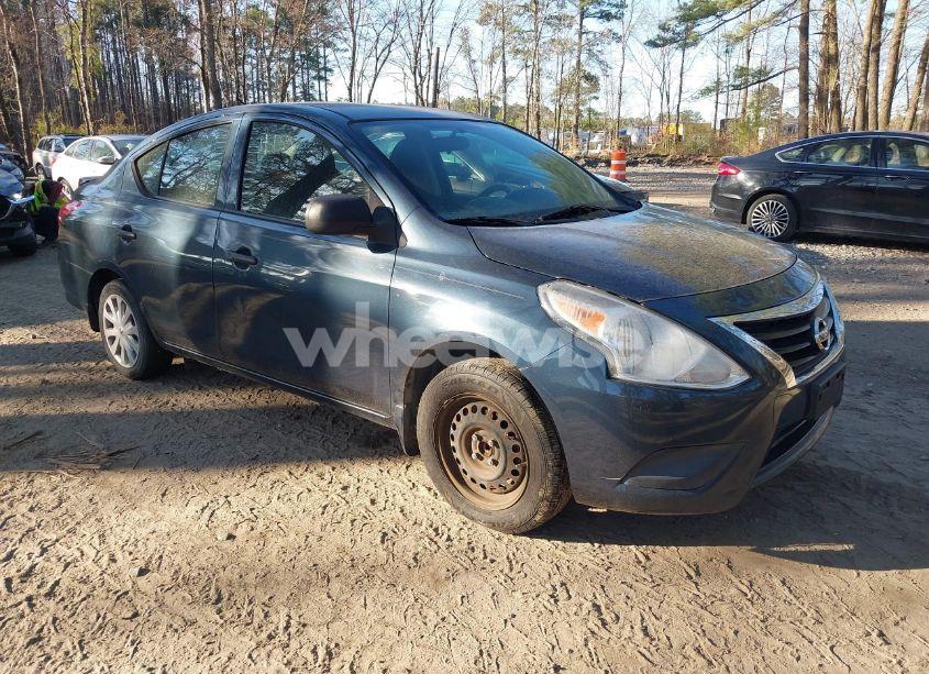 2015 Nissan Versa 1.6 S+ (VIN 3N1CN7AP9FL820577) main photo