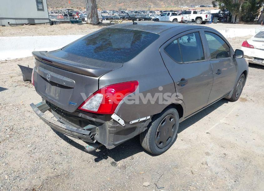 Photo 4 of 2015 Nissan Versa 1.6 S+ (VIN 3N1CN7AP9FL831448)