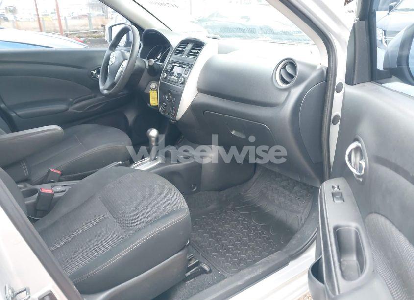 Photo 5 of 2015 Nissan Versa 1.6 SV (VIN 3N1CN7AP9FL863798)