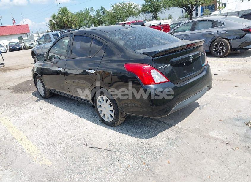 Photo 3 of 2015 Nissan Versa 1.6 SV (VIN 3N1CN7AP9FL868564)