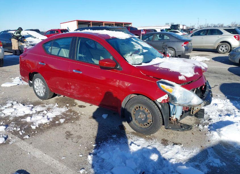 2015 Nissan Versa 1.6 SV (VIN 3N1CN7AP9FL872629) main photo