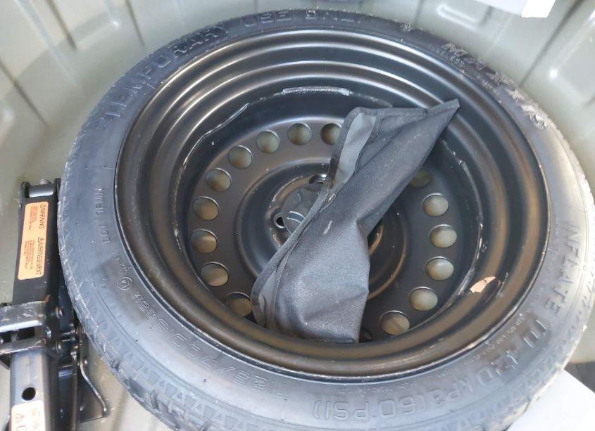 Photo 12 of 2015 Nissan Versa 1.6 SV (VIN 3N1CN7AP9FL874347)