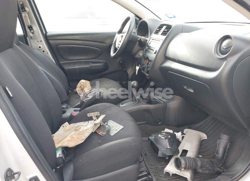 Photo 5 of 2015 Nissan Versa 1.6 S+ (VIN 3N1CN7AP9FL880505)