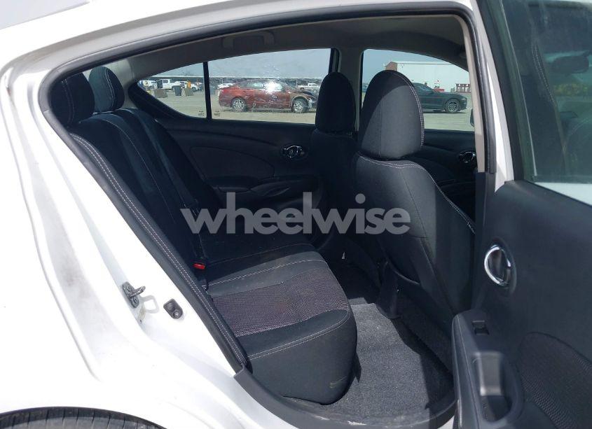 Photo 8 of 2015 Nissan Versa 1.6 SV (VIN 3N1CN7AP9FL893352)