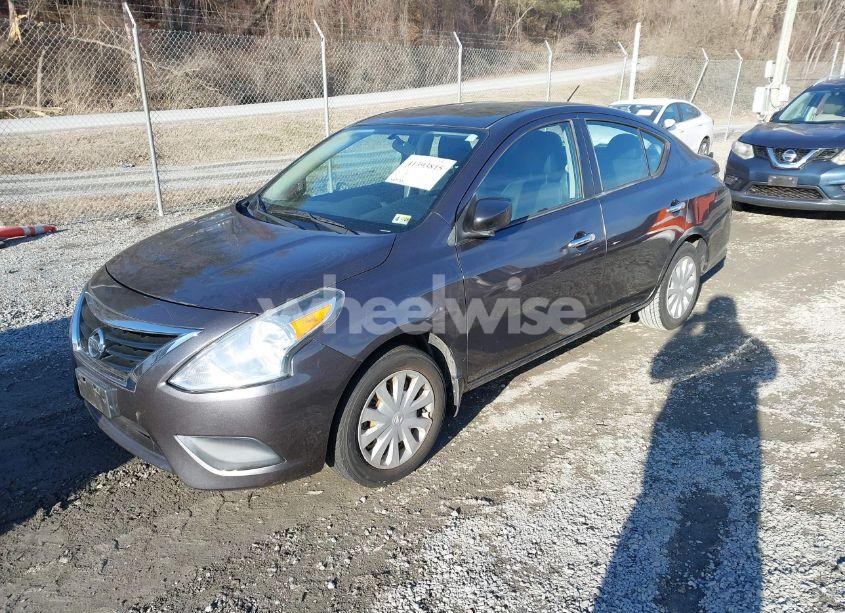 Photo 2 of 2015 Nissan Versa 1.6 SV (VIN 3N1CN7AP9FL919271)