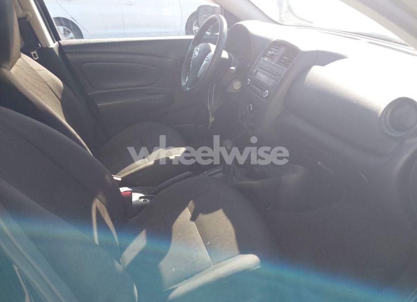 Photo 5 of 2015 Nissan Versa 1.6 S+ (VIN 3N1CN7AP9FL925815)