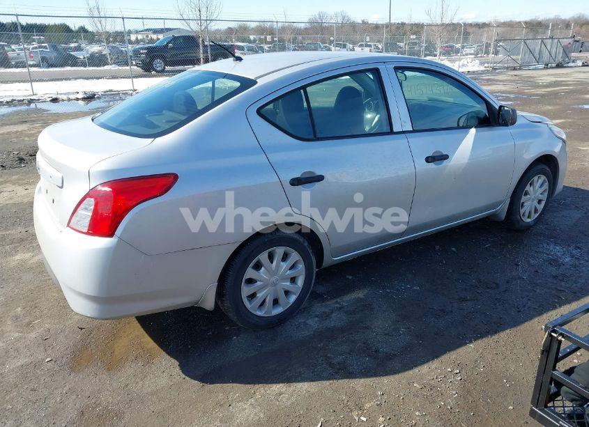 Photo 4 of 2015 Nissan Versa 1.6 S (VIN 3N1CN7AP9FL953288)