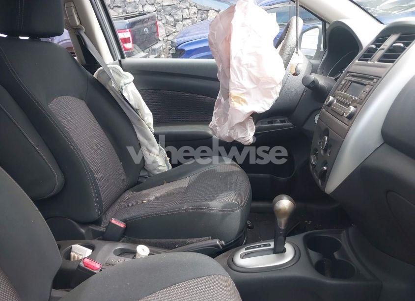 Photo 5 of 2016 Nissan Versa 1.6 S/1.6 S+/1.6 SL/1.6 SV (VIN 3N1CN7AP9GL816207)