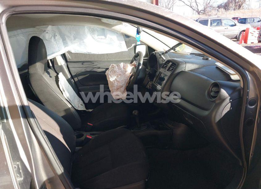 Photo 5 of 2016 Nissan Versa 1.6 S+ (VIN 3N1CN7AP9GL818281)