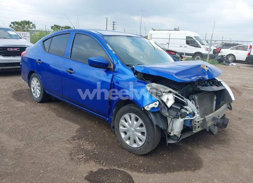 2016 Nissan Versa 1.6 S+ (VIN 3N1CN7AP9GL829443) main photo
