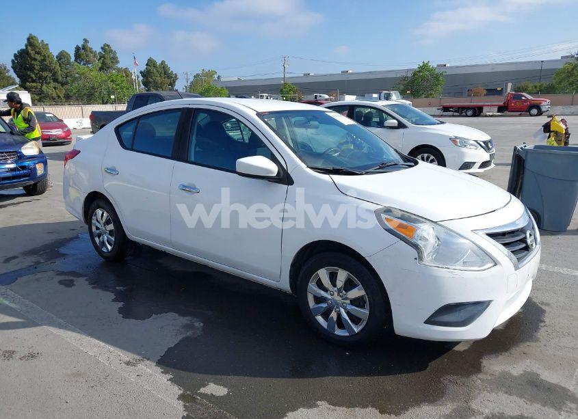 2016 Nissan Versa 1.6 S/1.6 S+/1.6 SL/1.6 SV (VIN 3N1CN7AP9GL875922) main photo
