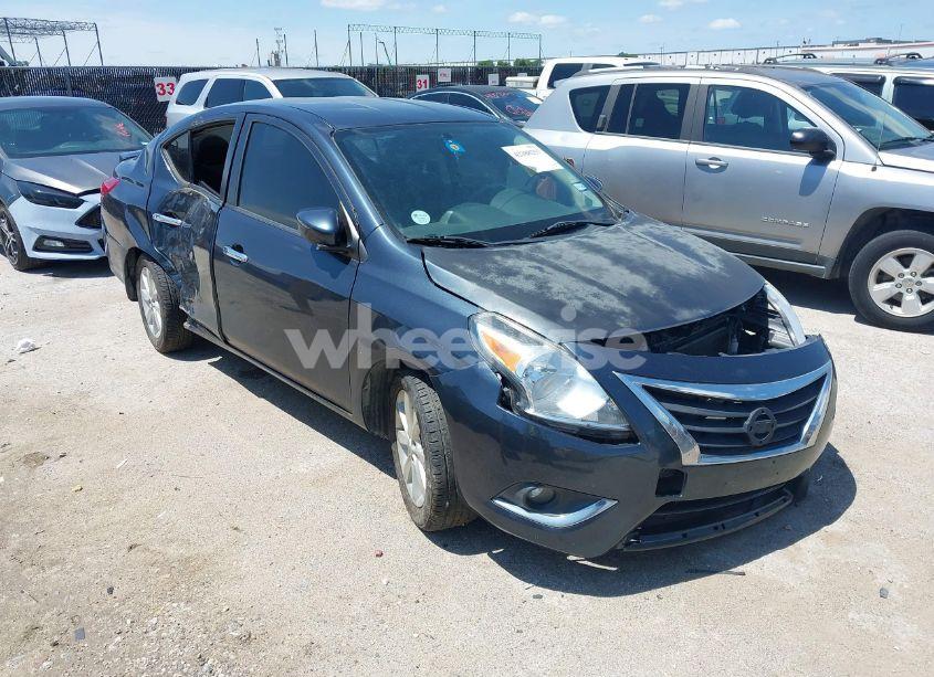 2016 Nissan Versa 1.6 SL (VIN 3N1CN7AP9GL883874) main photo