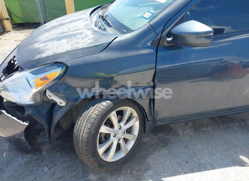 Photo 14 of 2016 Nissan Versa 1.6 SL (VIN 3N1CN7AP9GL883874)