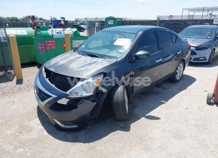 Photo 2 of 2016 Nissan Versa 1.6 SL (VIN 3N1CN7AP9GL883874)